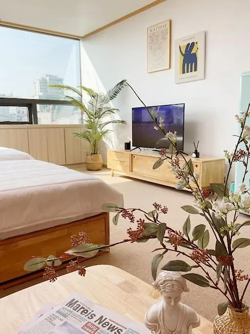 7 Hongik Univ Best Location City View Seul